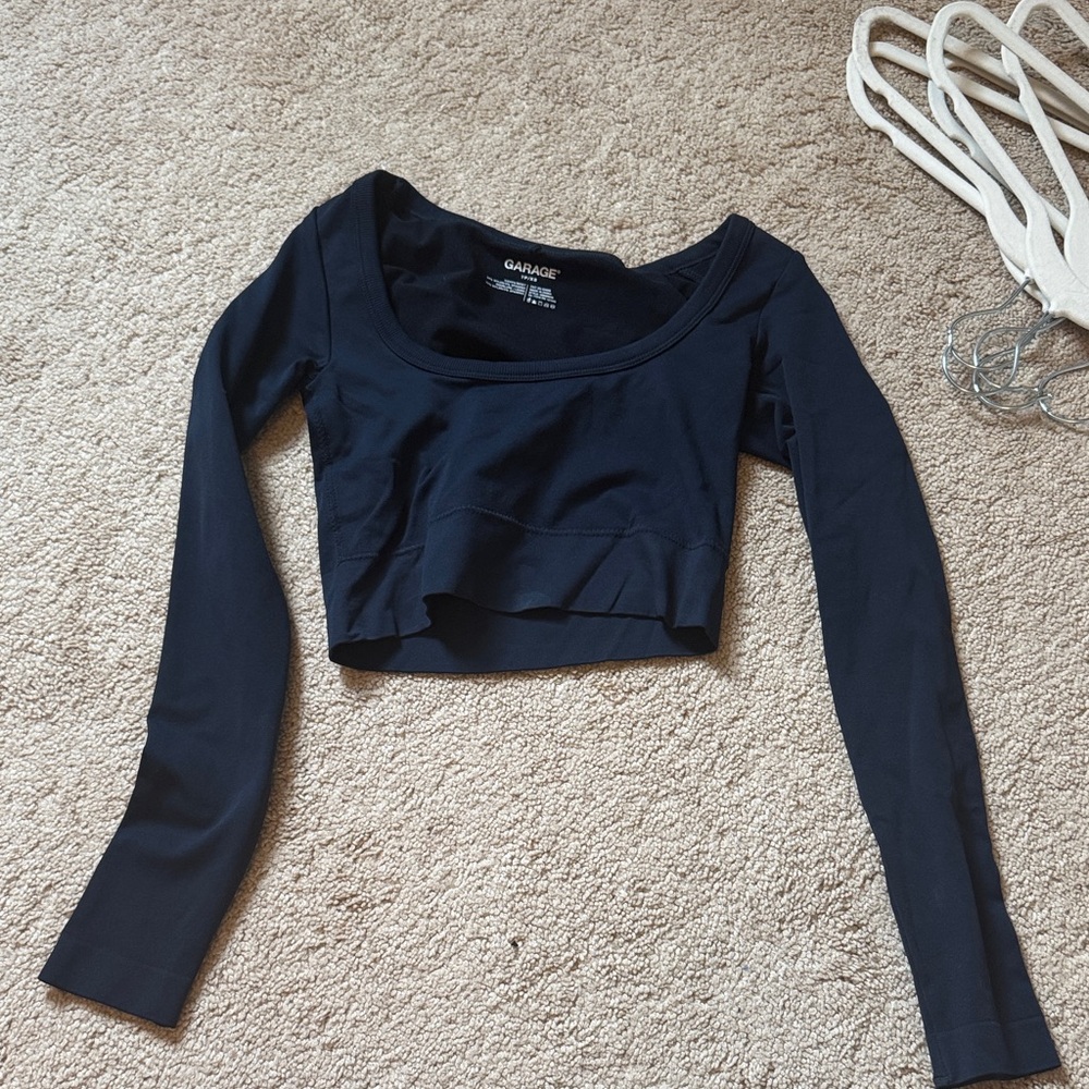 Garage Women's Navy Blue Long Sleeve Crop Top